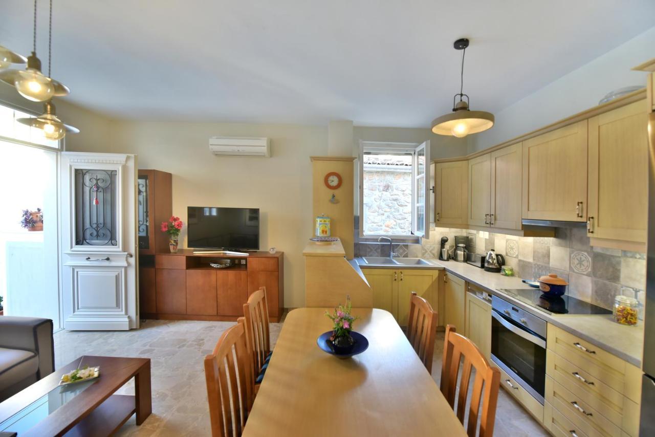 Feel At Home - Family House In Hydra Zewnętrze zdjęcie